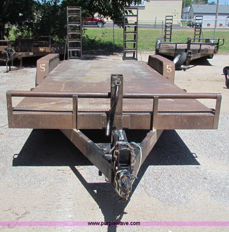 image for item B1306 2000 equipment trailer