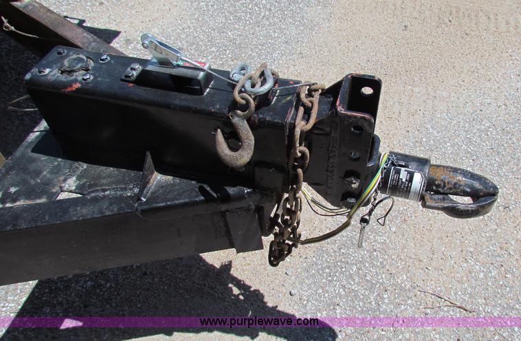 image for item B1306 2000 equipment trailer