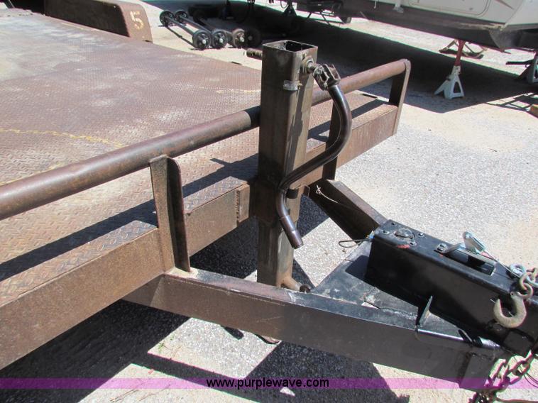 image for item B1306 2000 equipment trailer