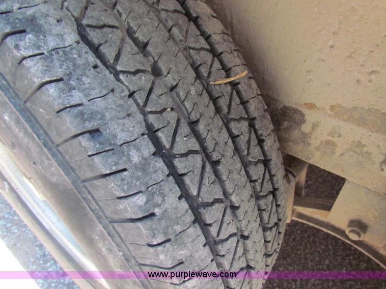 image for item B1306 2000 equipment trailer