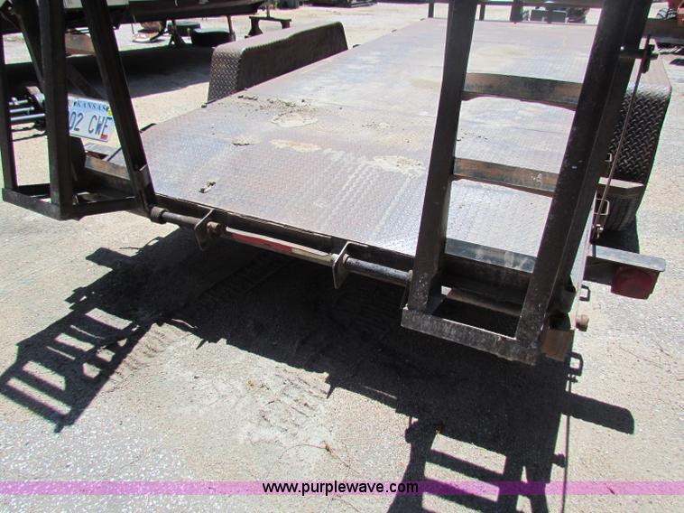 image for item B1306 2000 equipment trailer