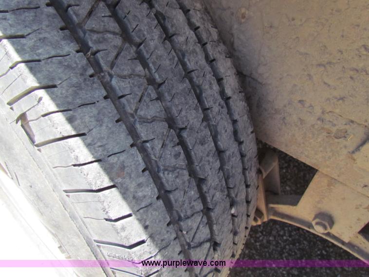 image for item B1306 2000 equipment trailer