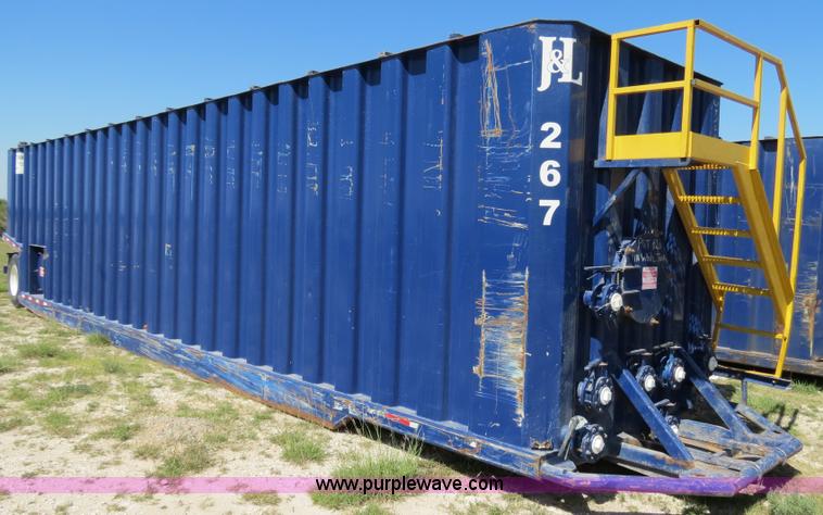 image for item B2359 2005 V.E. Enterprises flat top liquid storage/frac tank