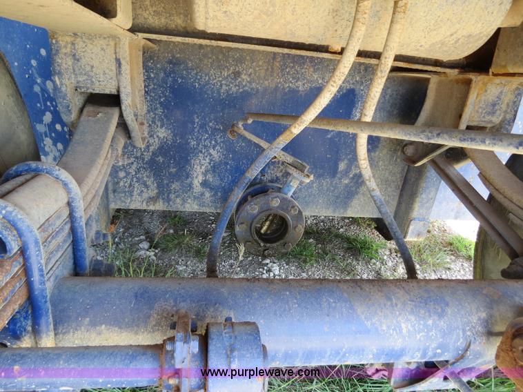 image for item B2359 2005 V.E. Enterprises flat top liquid storage/frac tank