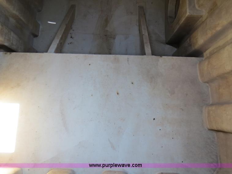 image for item B2359 2005 V.E. Enterprises flat top liquid storage/frac tank