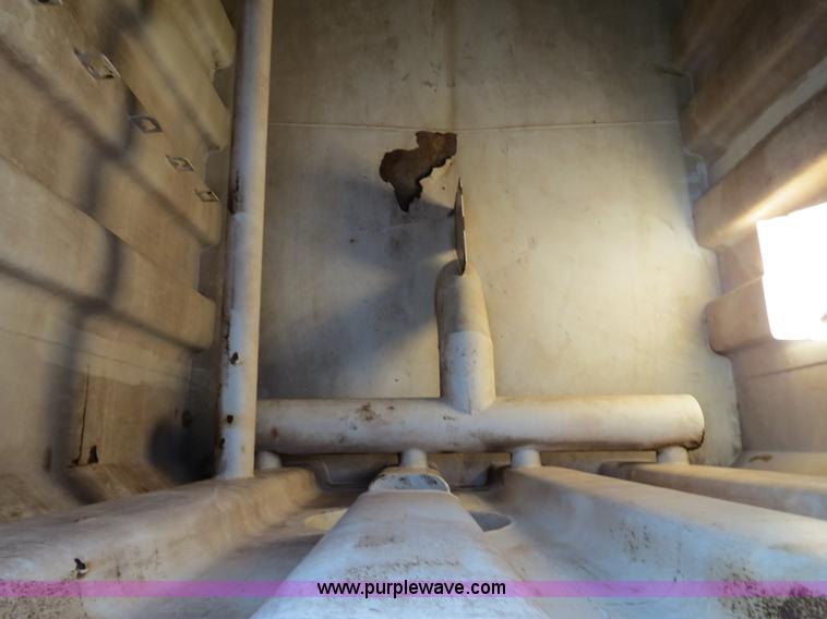 image for item B2359 2005 V.E. Enterprises flat top liquid storage/frac tank