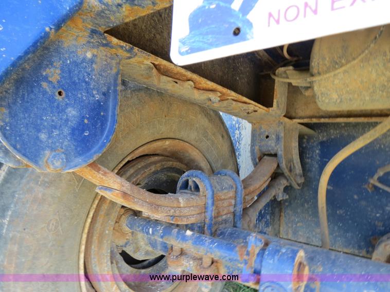 image for item B2360 2005 V.E. Enterprises flat top liquid storage/frac tank