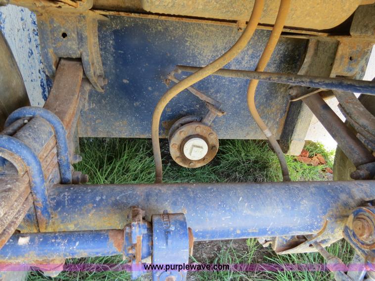 image for item B2360 2005 V.E. Enterprises flat top liquid storage/frac tank