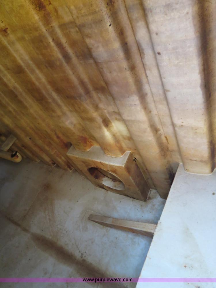 image for item B2360 2005 V.E. Enterprises flat top liquid storage/frac tank