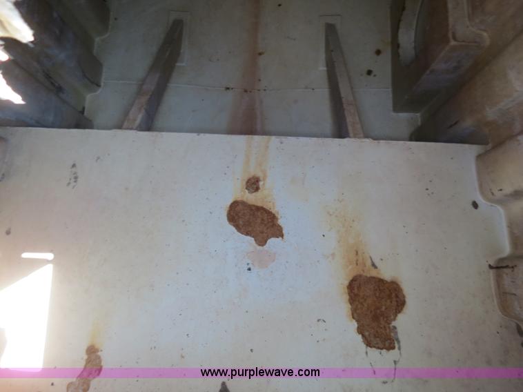 image for item B2361 2005 V.E. Enterprises flat top liquid storage/frac tank