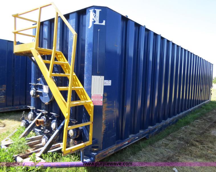 image for item B2362 2005 V.E. Enterprises flat top liquid storage/frac tank