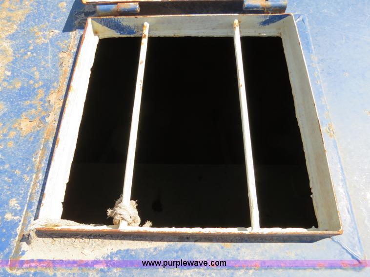 image for item B2362 2005 V.E. Enterprises flat top liquid storage/frac tank