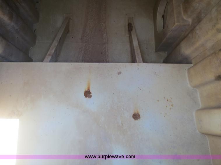 image for item B2362 2005 V.E. Enterprises flat top liquid storage/frac tank