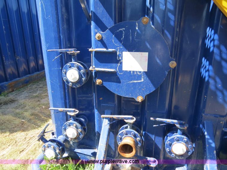 image for item B2362 2005 V.E. Enterprises flat top liquid storage/frac tank