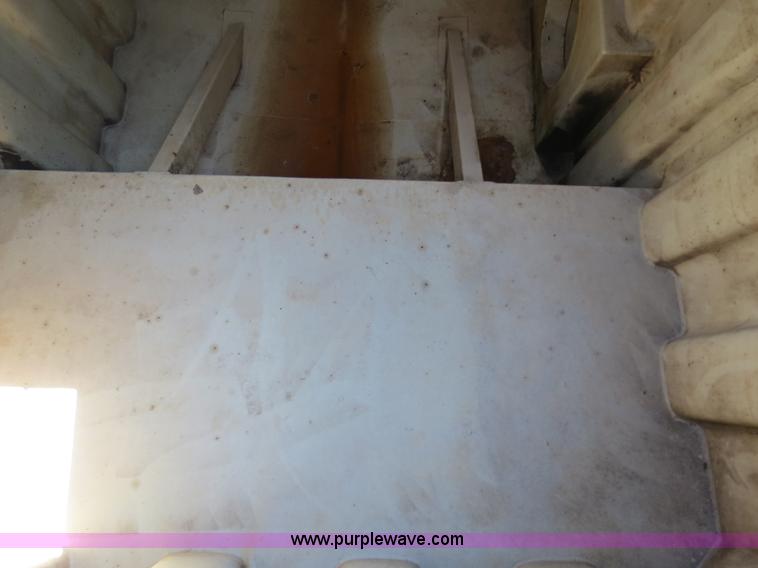 image for item B2363 2005 V.E. Enterprises flat top liquid storage/frac tank