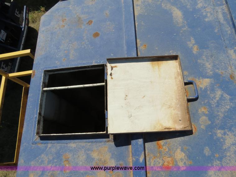 image for item B2363 2005 V.E. Enterprises flat top liquid storage/frac tank