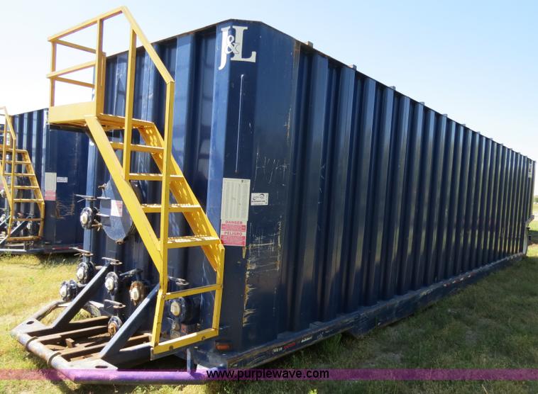 image for item B2364 2005 V.E. Enterprises flat top liquid storage/frac tank