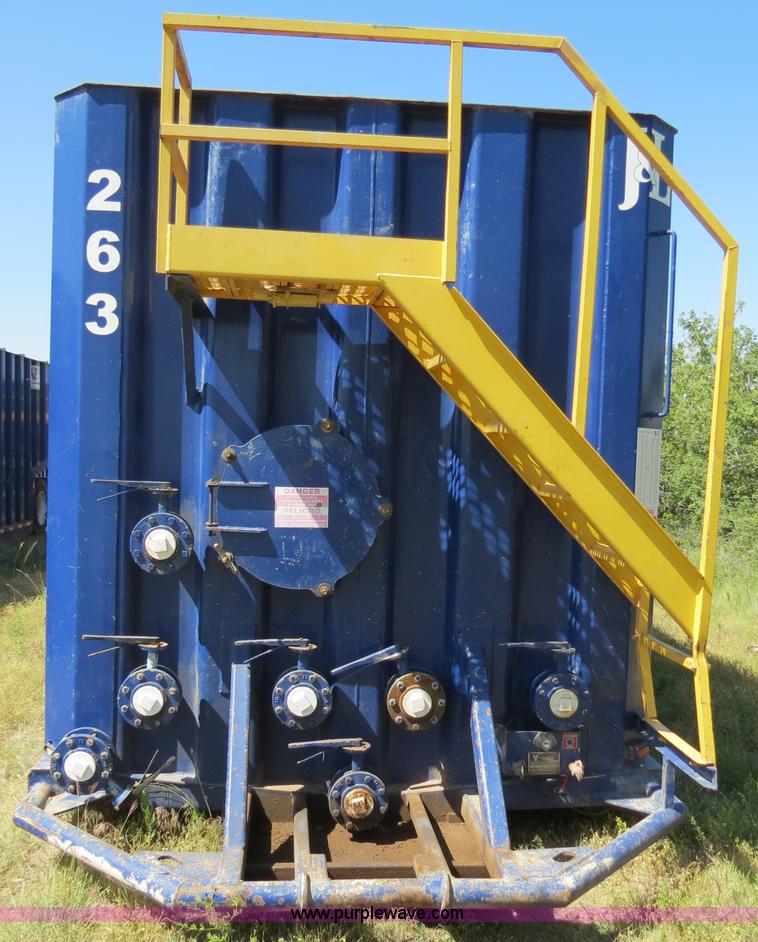 image for item B2364 2005 V.E. Enterprises flat top liquid storage/frac tank