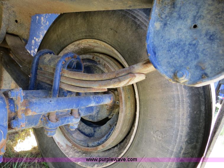 image for item B2364 2005 V.E. Enterprises flat top liquid storage/frac tank