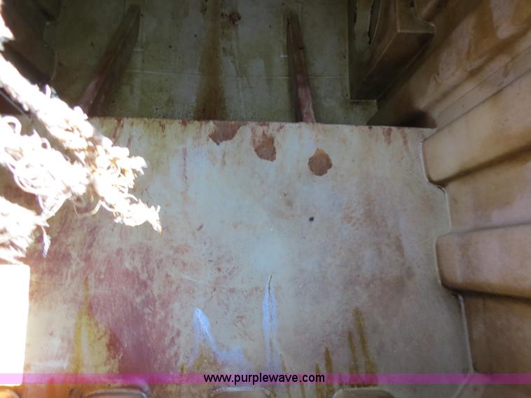 image for item B2364 2005 V.E. Enterprises flat top liquid storage/frac tank