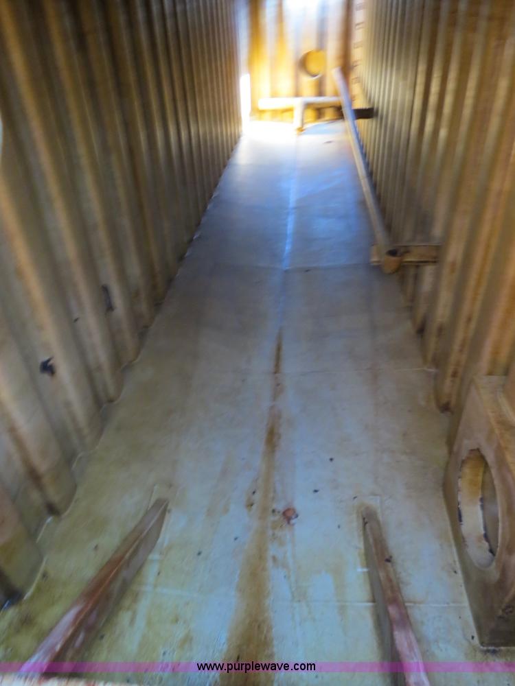 image for item B2364 2005 V.E. Enterprises flat top liquid storage/frac tank