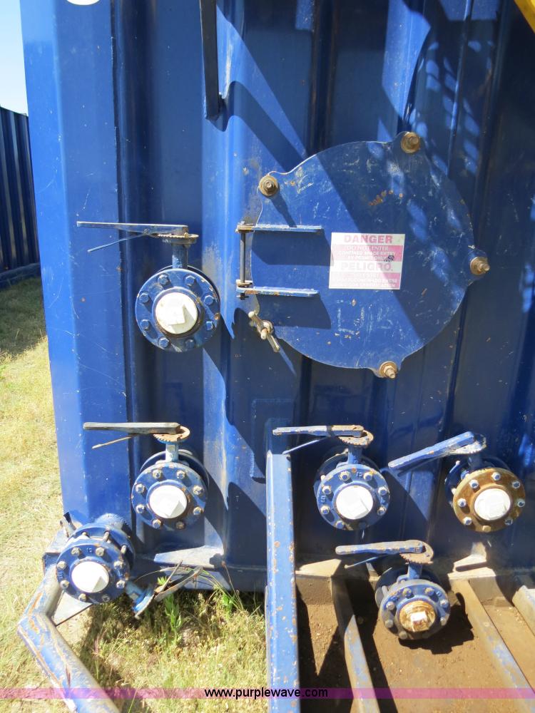 image for item B2364 2005 V.E. Enterprises flat top liquid storage/frac tank