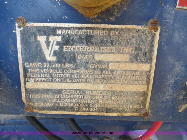 image for item B2364 2005 V.E. Enterprises flat top liquid storage/frac tank