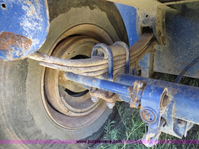 image for item B2365 2005 V.E. Enterprises flat top liquid storage/frac tank