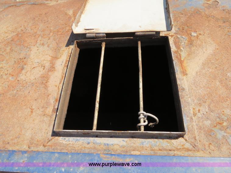 image for item B2365 2005 V.E. Enterprises flat top liquid storage/frac tank