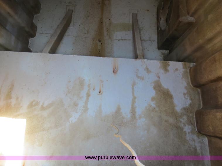 image for item B2365 2005 V.E. Enterprises flat top liquid storage/frac tank