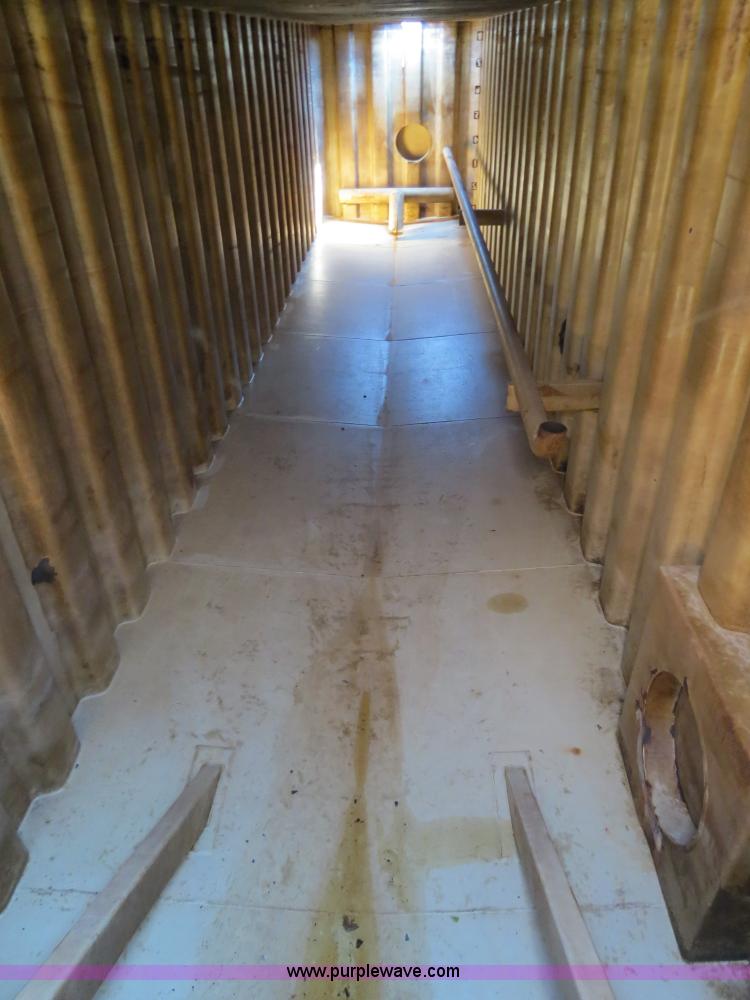 image for item B2365 2005 V.E. Enterprises flat top liquid storage/frac tank