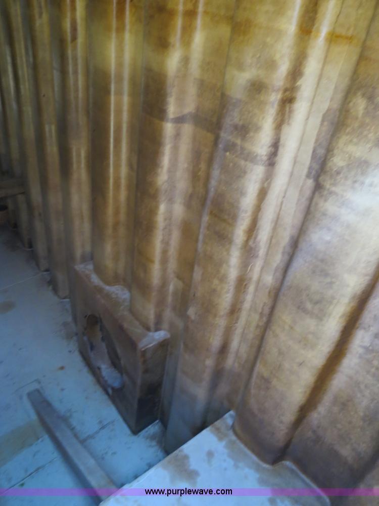 image for item B2365 2005 V.E. Enterprises flat top liquid storage/frac tank