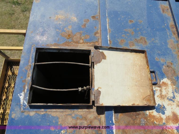 image for item B2365 2005 V.E. Enterprises flat top liquid storage/frac tank