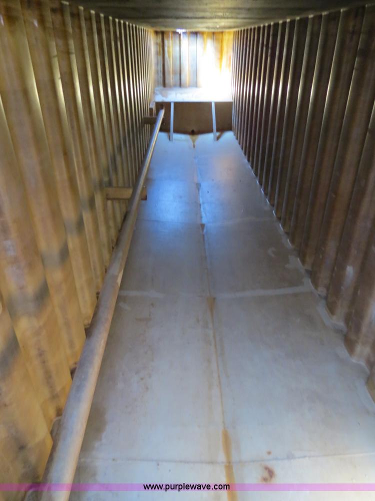 image for item B2365 2005 V.E. Enterprises flat top liquid storage/frac tank