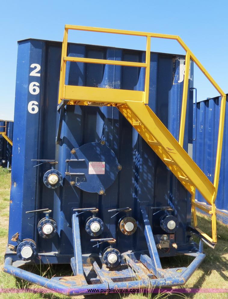 image for item B2366 2005 V.E. Enterprises flat top liquid storage/frac tank