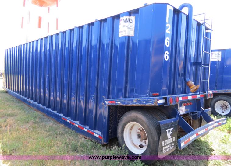 image for item B2366 2005 V.E. Enterprises flat top liquid storage/frac tank