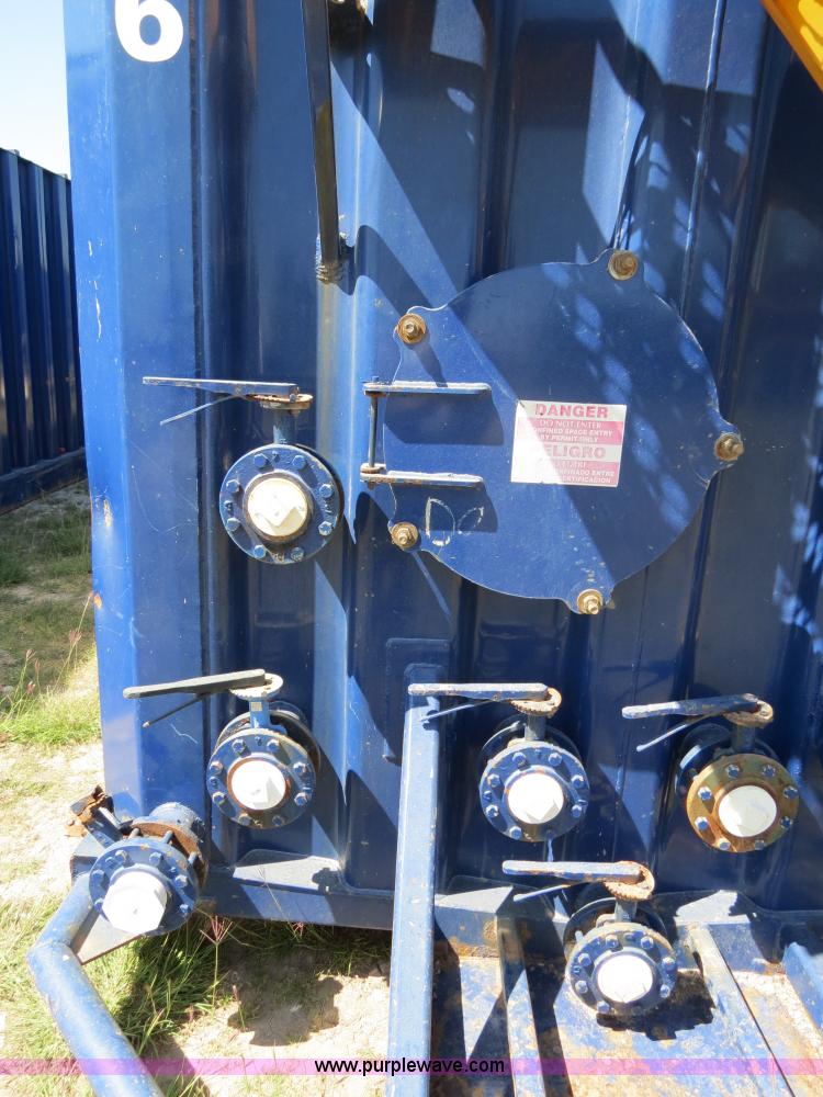 image for item B2366 2005 V.E. Enterprises flat top liquid storage/frac tank