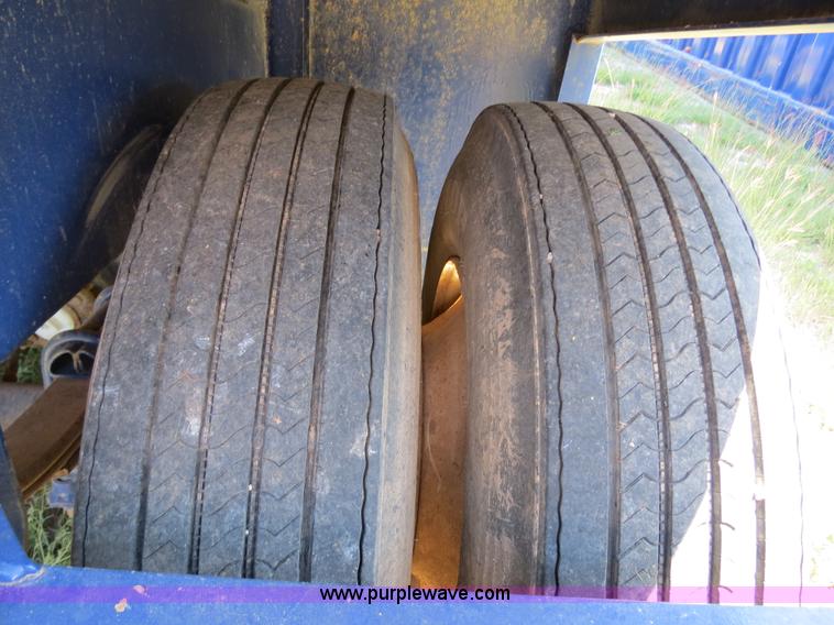 image for item B2366 2005 V.E. Enterprises flat top liquid storage/frac tank