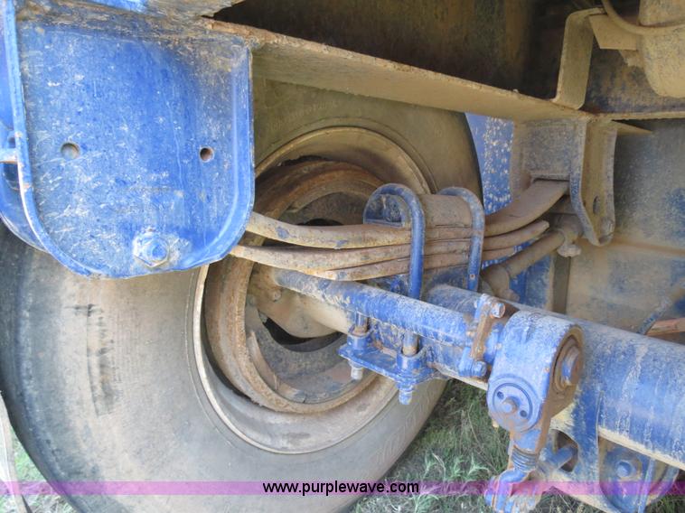 image for item B2366 2005 V.E. Enterprises flat top liquid storage/frac tank