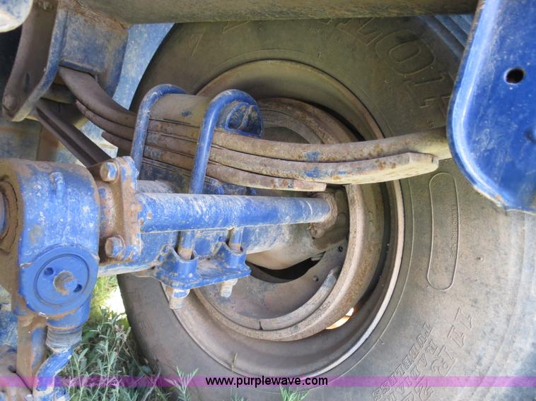 image for item B2366 2005 V.E. Enterprises flat top liquid storage/frac tank