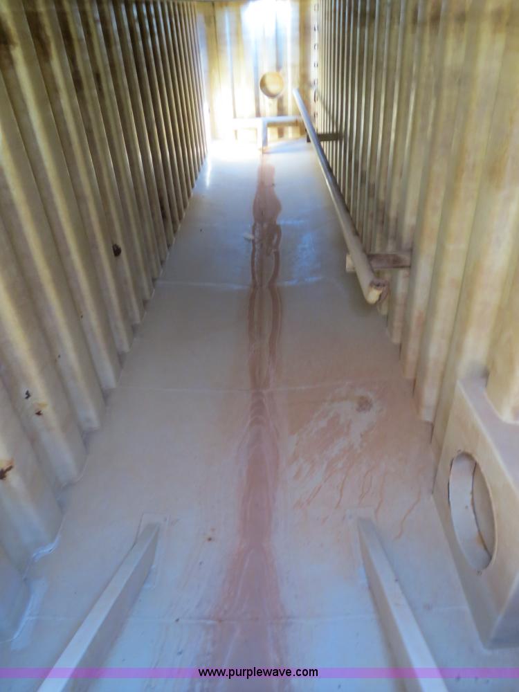 image for item B2366 2005 V.E. Enterprises flat top liquid storage/frac tank