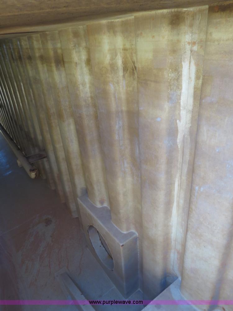 image for item B2366 2005 V.E. Enterprises flat top liquid storage/frac tank