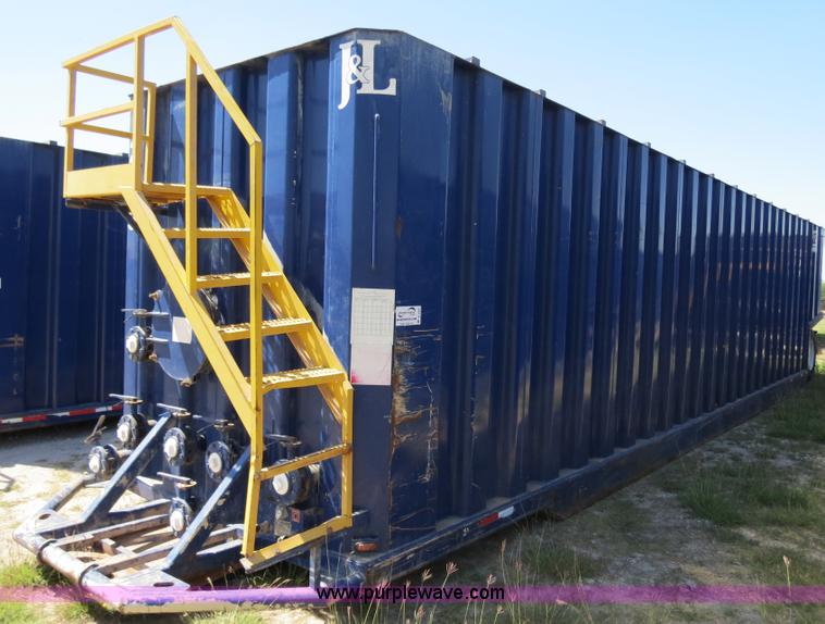 image for item B2367 2005 V.E. Enterprises flat top liquid storage/frac tank