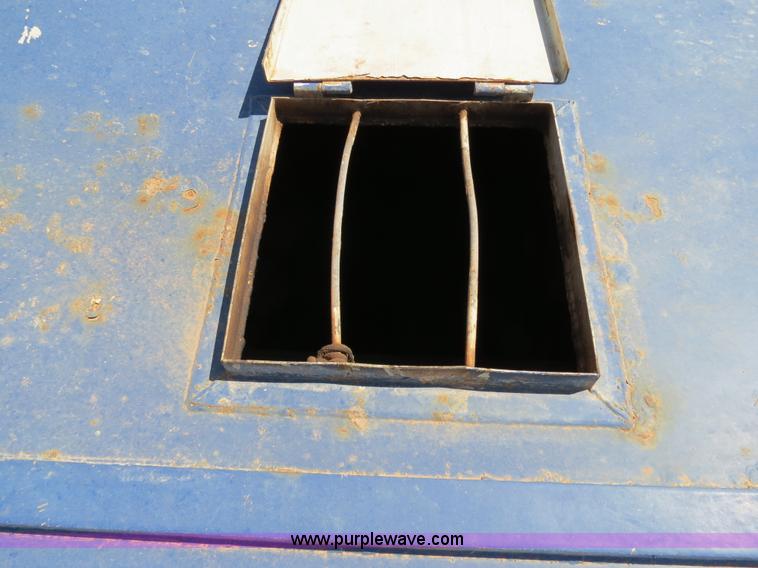 image for item B2367 2005 V.E. Enterprises flat top liquid storage/frac tank