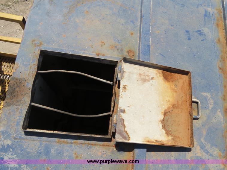 image for item B2367 2005 V.E. Enterprises flat top liquid storage/frac tank