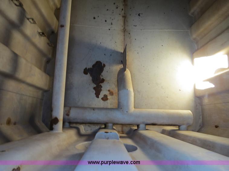 image for item B2367 2005 V.E. Enterprises flat top liquid storage/frac tank