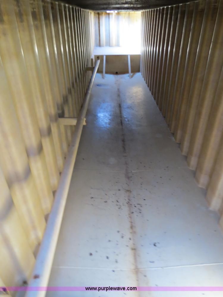 image for item B2367 2005 V.E. Enterprises flat top liquid storage/frac tank