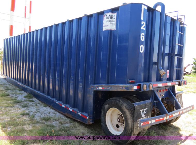 image for item B2368 2005 V.E. Enterprises flat top liquid storage/frac tank