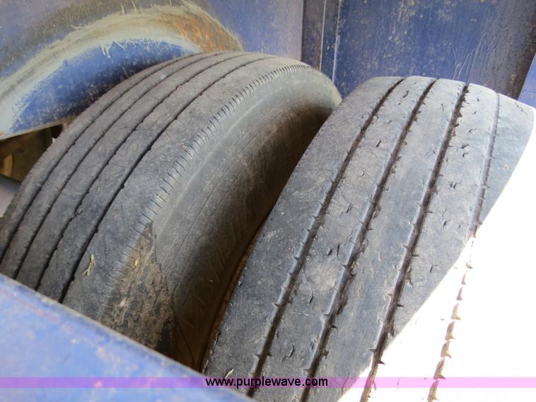 image for item B2368 2005 V.E. Enterprises flat top liquid storage/frac tank