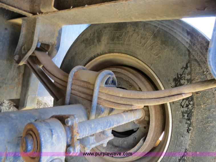 image for item B2368 2005 V.E. Enterprises flat top liquid storage/frac tank